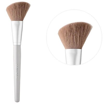 MAKEUP MATCH REVAMP BLUSH BRUSH (BROCHA DE RUBOR)